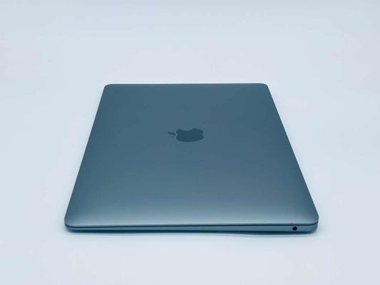 Apple MacBook Air 13” Retina 2018 | i5 | 8GB RAM | 256GB SSD | Silber | macOS | Garantie