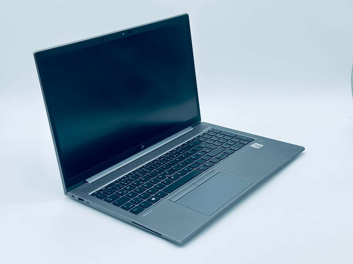 HP ZBook Firefly 15 G7 Mobile Workstation | i5-10210U | 8GB RAM | 256GB SSD | NVIDIA Quadro P520 4GB | 15,6" Full HD | Windows 11 | Garantie