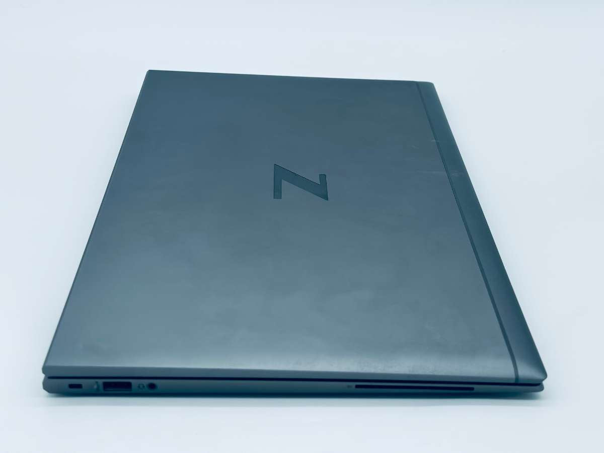 HP ZBook Firefly 15 G7 Mobile Workstation | i5-10210U | 8GB RAM | 256GB SSD | NVIDIA Quadro P520 4GB | 15,6" Full HD | Windows 11 | Garantie