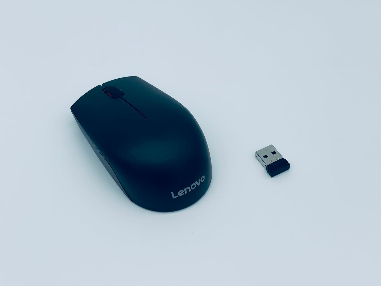 Lenovo 300 Kabellose Kompakte Maus – 1000 DPI, 2,4 GHz, Schwarz