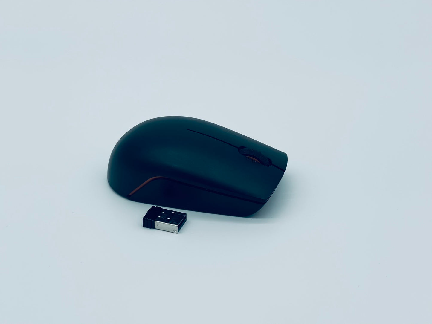 Lenovo 300 Kabellose Kompakte Maus – 1000 DPI, 2,4 GHz, Schwarz